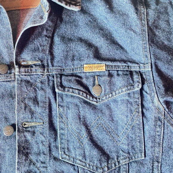 wrangler denim jacket - Picture 2 of 4